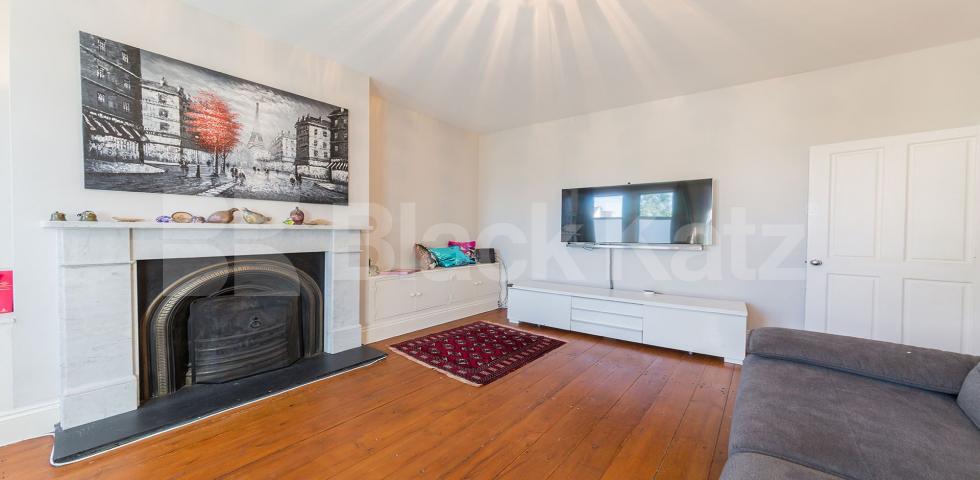 			New Instruction! Private patio and garden flat!, 2 Bedroom, 1 bath, 1 reception Ground Floor Maisonette			 Rathcoole Gardens, Crouch End / Hornsey